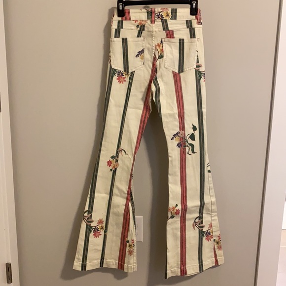 Barely worn BDG jeans - Picture 2 of 2